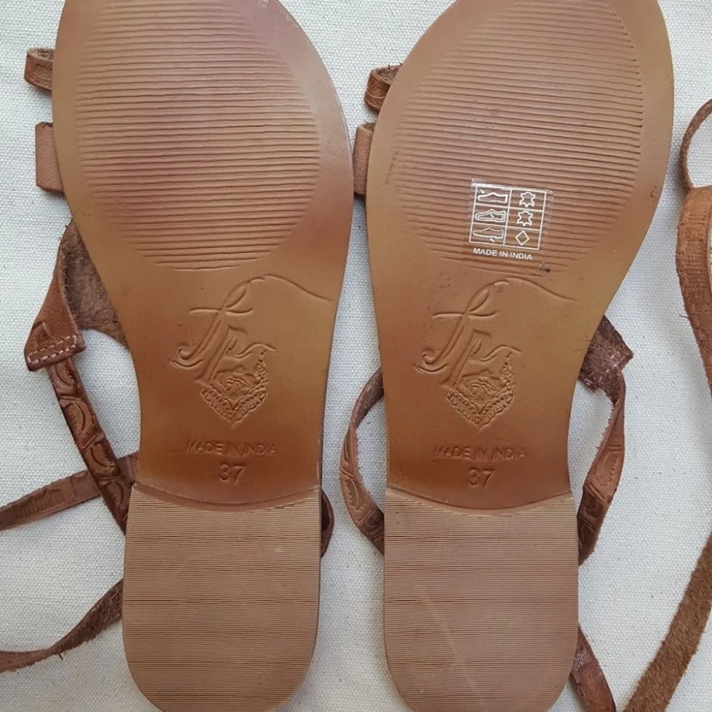 Free People Oliviera Tan Sandals Gladiator Flat Tooled LaceUp Ankle NEW 37 - 7 - Picture 5 of 14